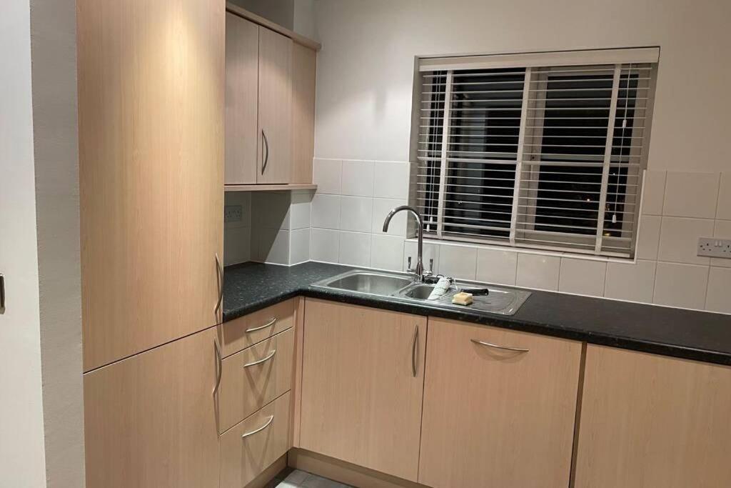Luxurious & Cosy Apartment In Surrey Weybridge Εξωτερικό φωτογραφία
